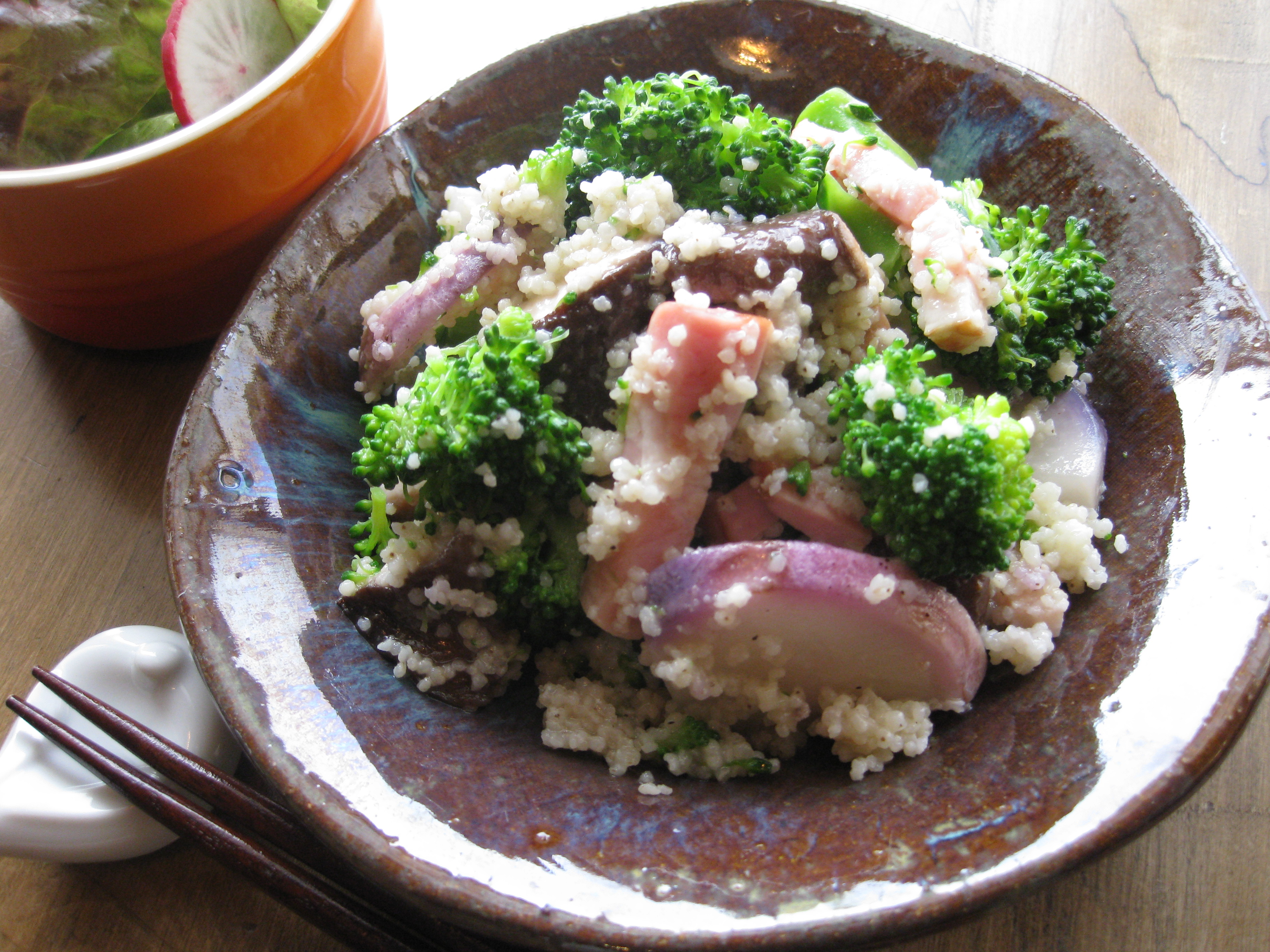 ひえといろいろお野菜とベーコンの炒め物（使用雑穀：ひえ）